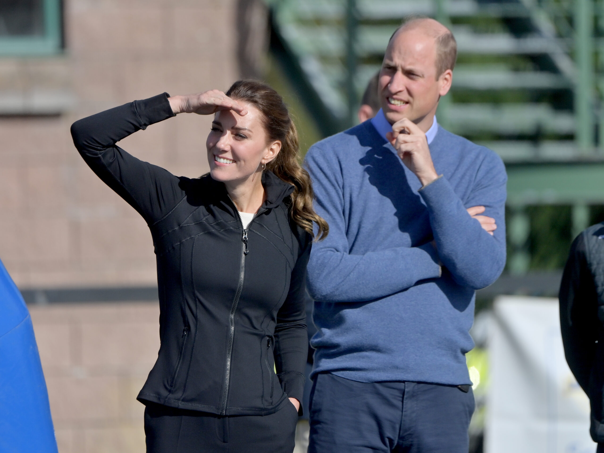 The Duke And Duchess Of Cambridge Visit Northern Ireland LONDONDERRY, NORTHERN IRELAND - SEPTEMBER 29: Prince William, Duke of Cambridge and Catherine, Duchess of Cambridge visit the City of Derry Rugby Club to meet with players, coaches and volunteers involved in the ‘Sport Uniting Communities’ initiative that is a collaboration between the Irish Football Association, Ulster Gaelic Athletic Association and Ulster Rugby, that aims to promote peace and reconciliation, on September 29, 2021 in Londonderry, Northern Ireland, United Kingdom. (Photo by Samir Hussein/WireImage)